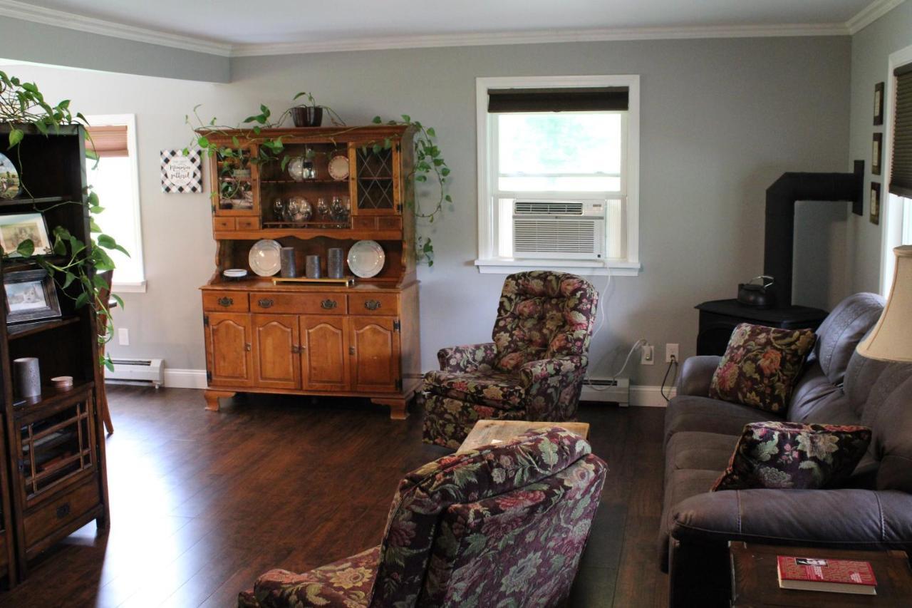 Maple Leaf Acre Holiday home